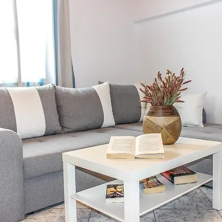 Oceania Apart-hotel Tourlos