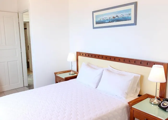 Oceania Apart Otel Tourlos