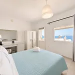 Oceania Aparthotel 3*