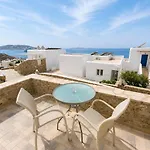 Oceania Aparthotel 3*