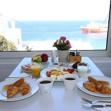 Oceania Aparthotel 3*