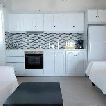 Oceania Aparthotel Tourlos