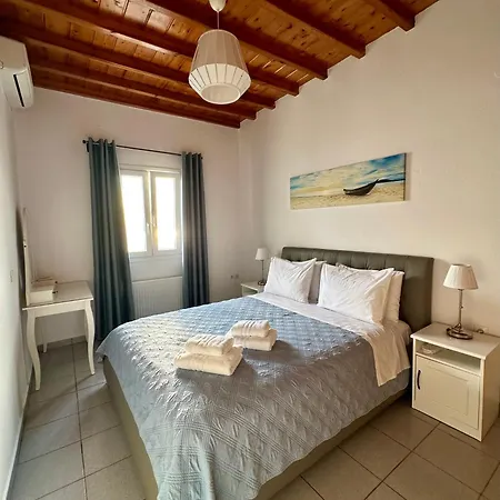 Oceania Aparthotel Tourlos