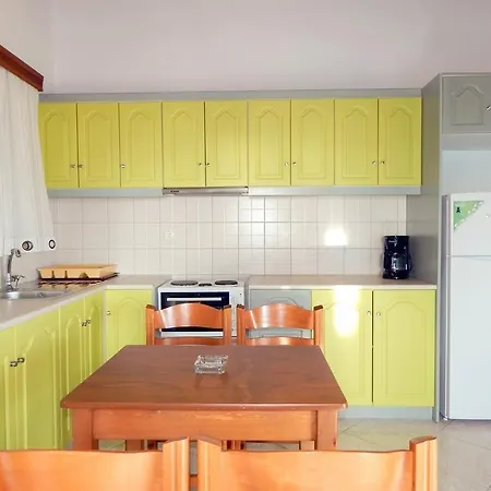 Oceania Aparthotel 4*