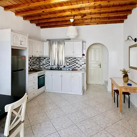 Oceania Aparthotel Tourlos